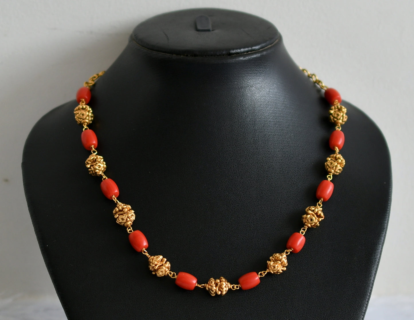 Matte finish coral beaded mala/necklace dj-49526