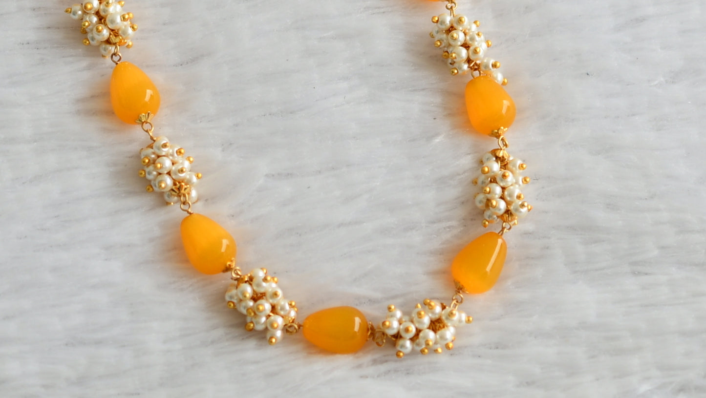 Gold tone yellow thilak beaded pearl cluster mala/necklace dj-49519