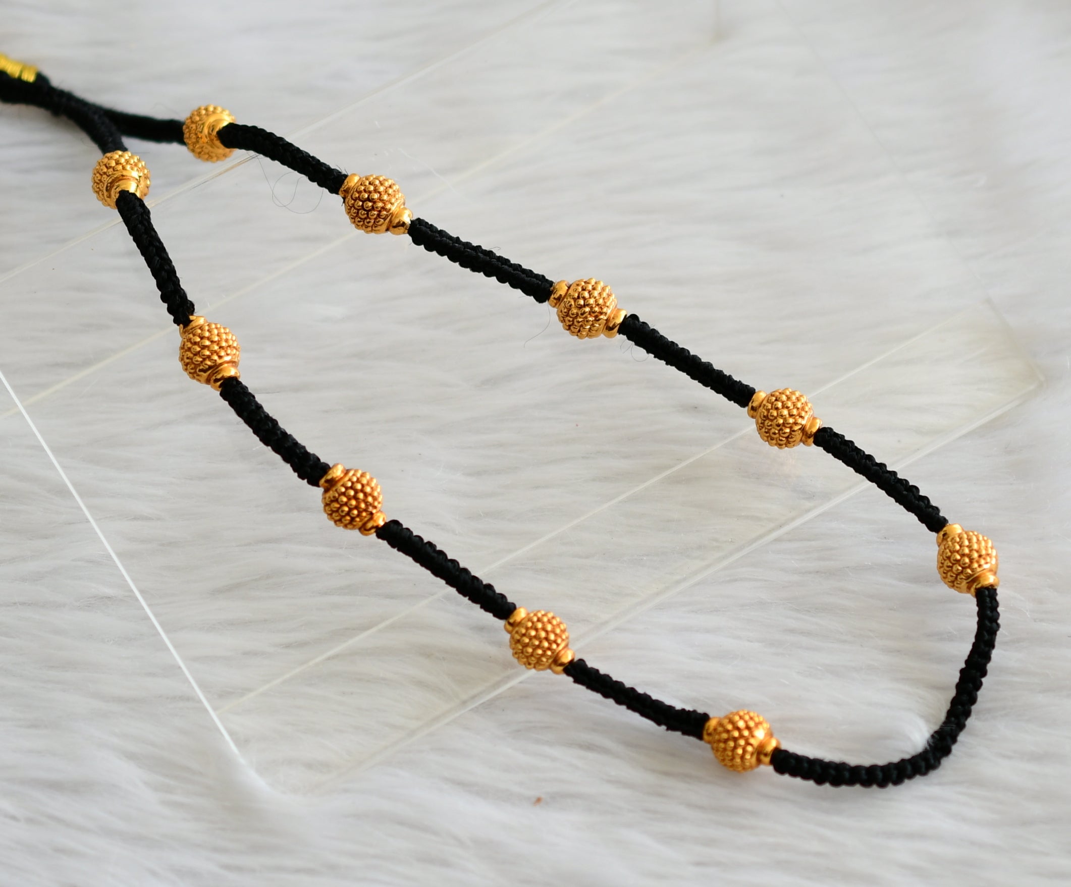 Yaalz Silk Thread Simple Neckset With Bead Earrings & Maang Tikka In G