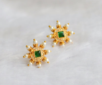 Gold tone green stone pearl beaded round earrings dj-46162