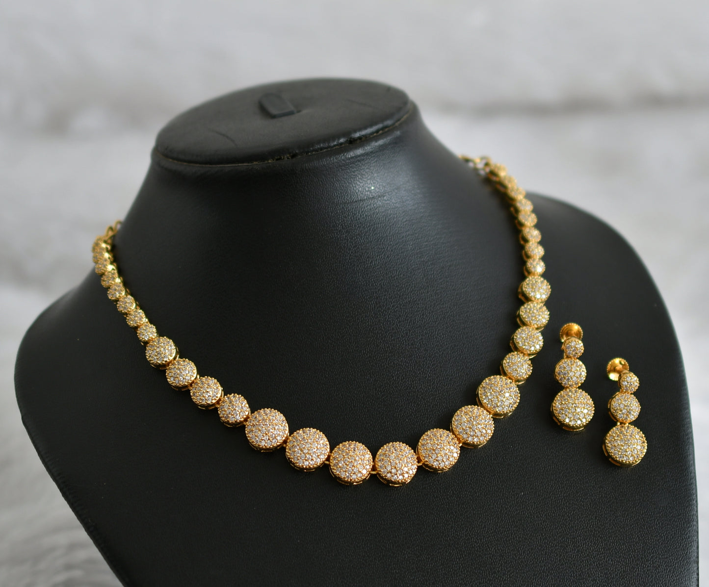 Gold tone cz white stone round necklace set dj-47752