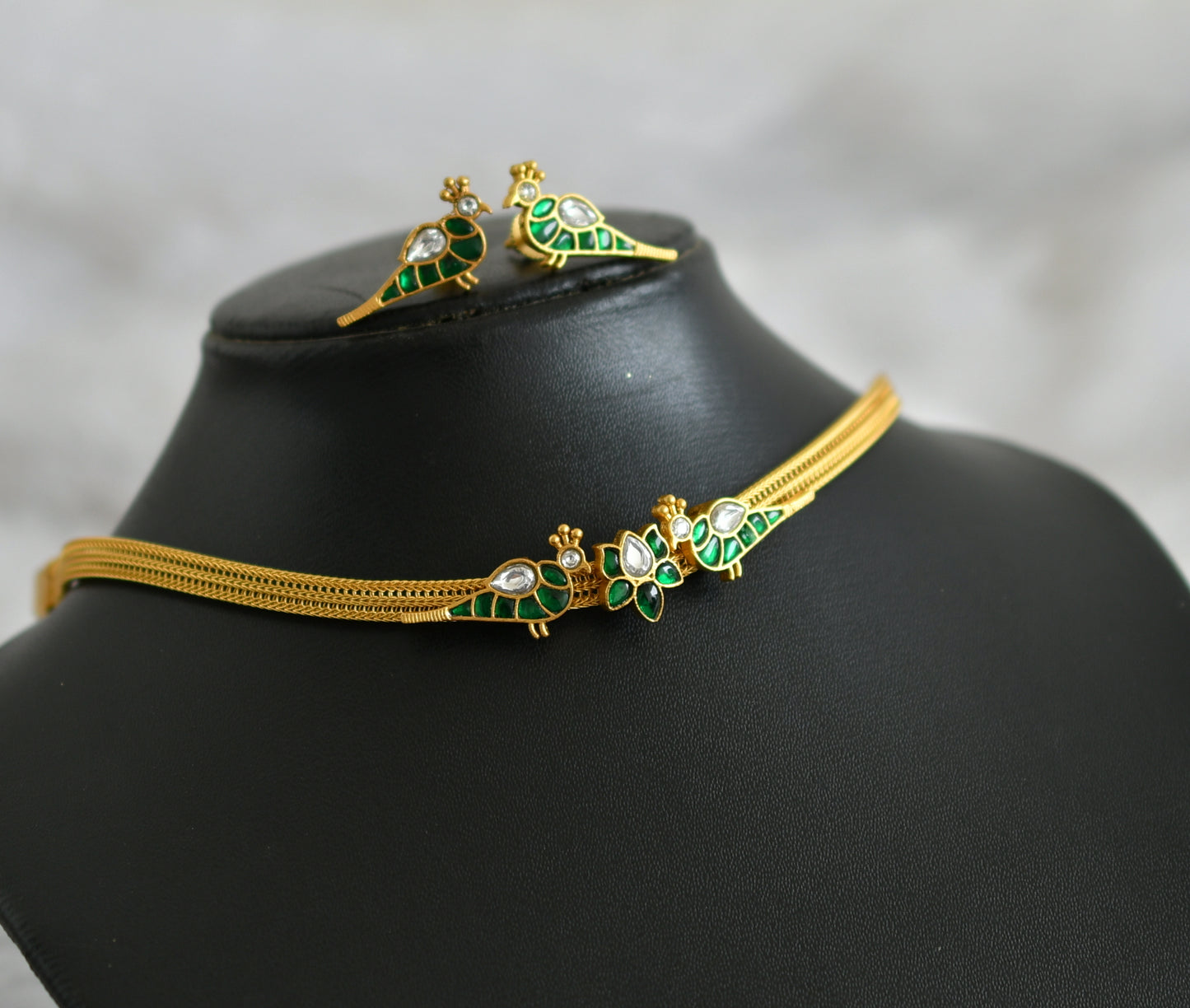 Matte finish green-white kundan jadau lotus-brid choker necklace set dj-47755