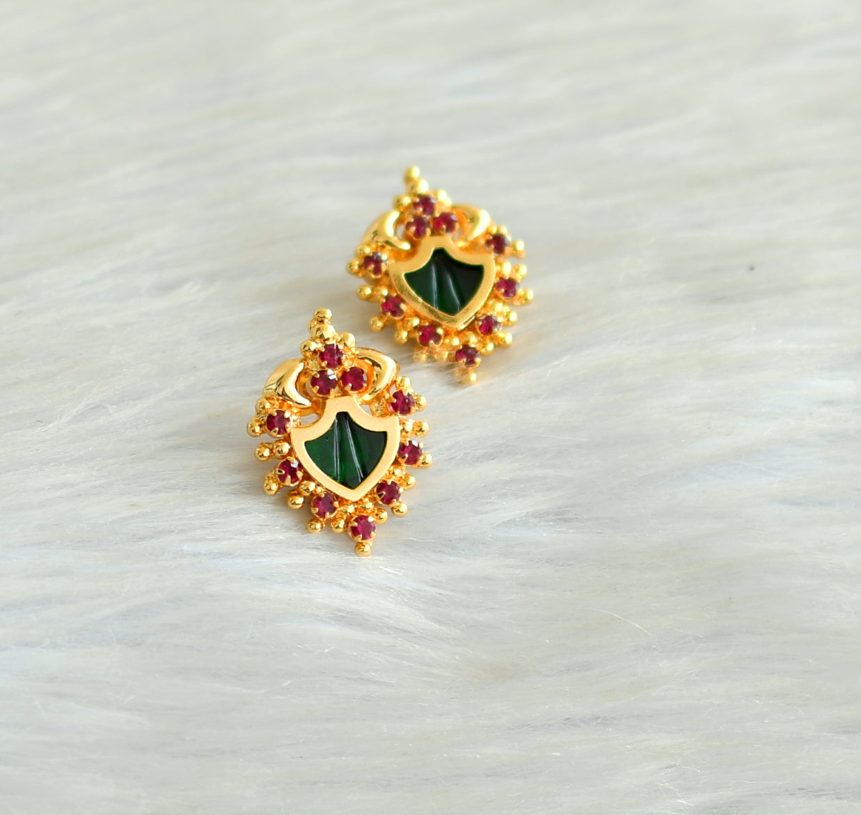 Mahitham Jewellery - Cash Lakshmi Palakka Earring with AD Stone MG- 1182  Purchase Product : https://www.mahitham.com/shop/earrings/small-lakshmi-de…- earring-mg-1182/ Contact Us: Whatsapp Number: +91 9633610855 Instagram:  @mahithamjewellery Website: www ...