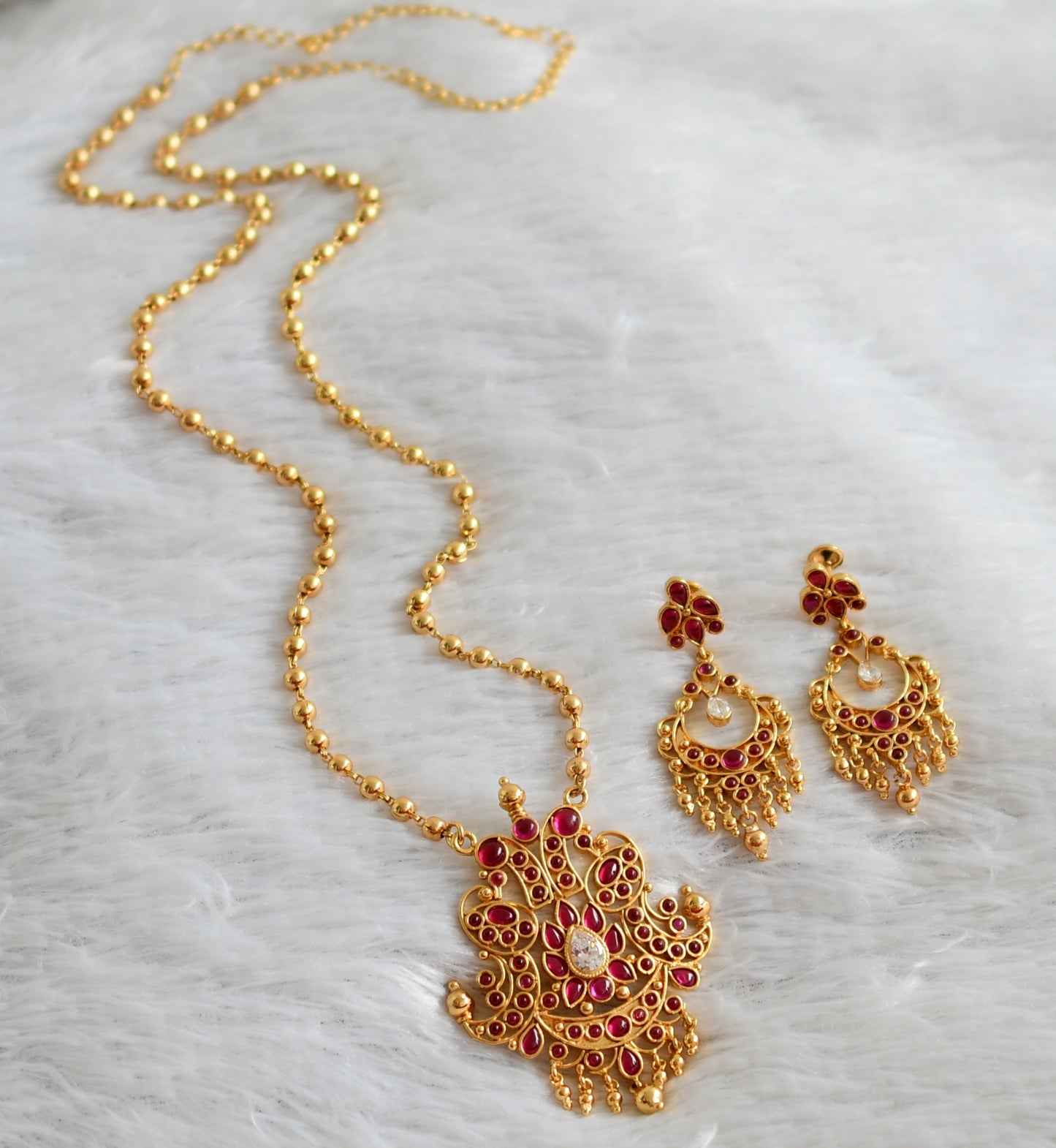 Gold tone real kemp-white peacock long necklace set dj-47791