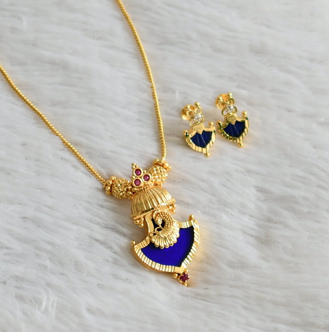 Gold tone kerala style blue palakka peacock necklace set dj-47824