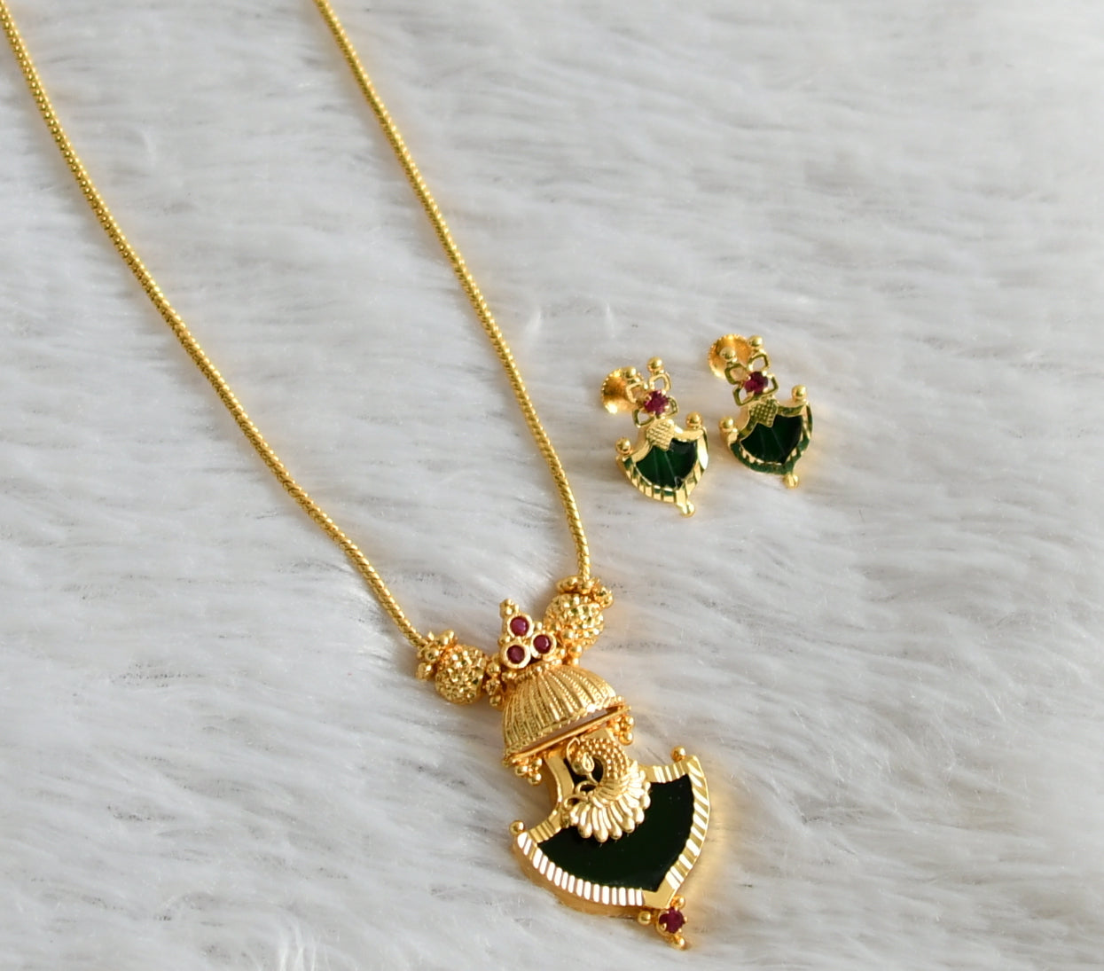 Gold tone kerala style pink-green palakka peacock necklace set dj-47823