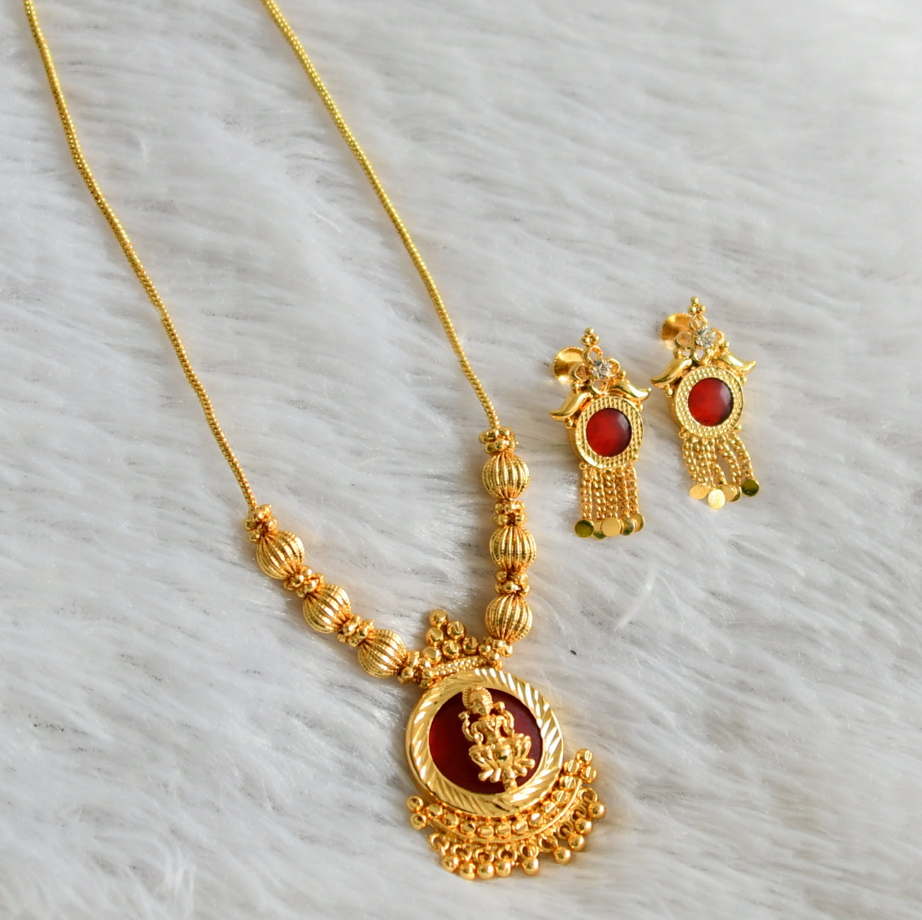 Gold tone kerala style red round lakshmi necklace set dj-47822