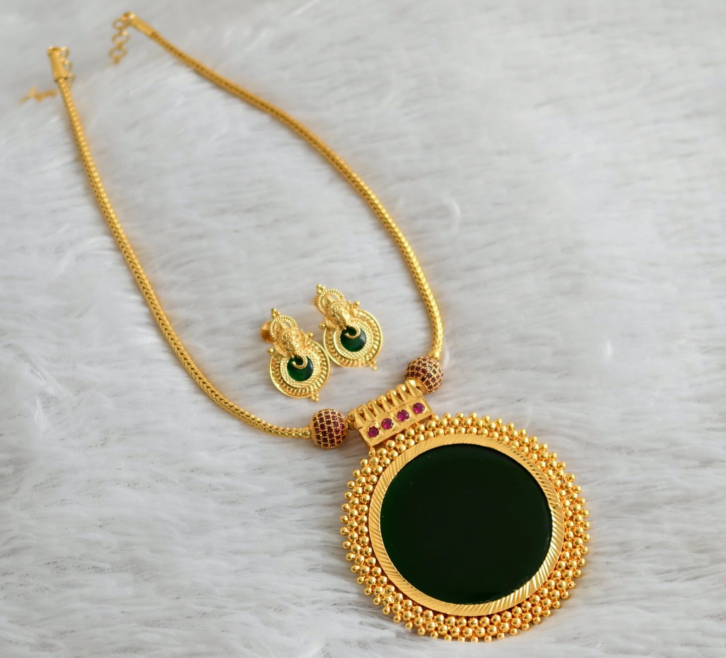 Gold tone kerala style ruby stone ball pink-green round kodi necklace set dj-47835