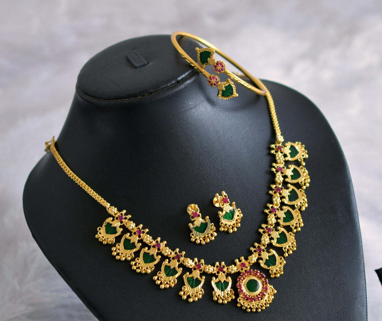 Gold tone pink-green palakka necklace combo set dj-45539