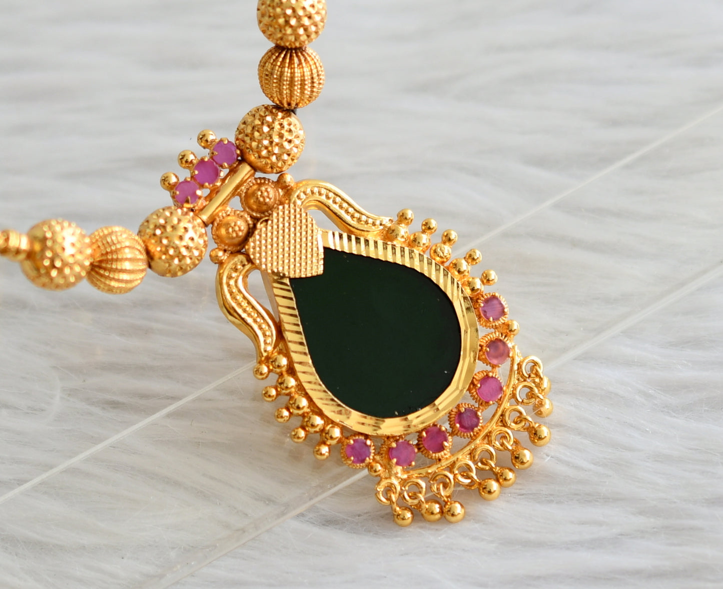 Gold tone kerala style pink-green necklace dj-44515