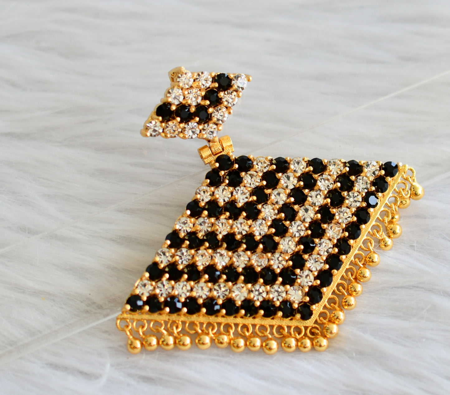 Gold tone kerala style black-white stone pathakkam pendant dj-44517