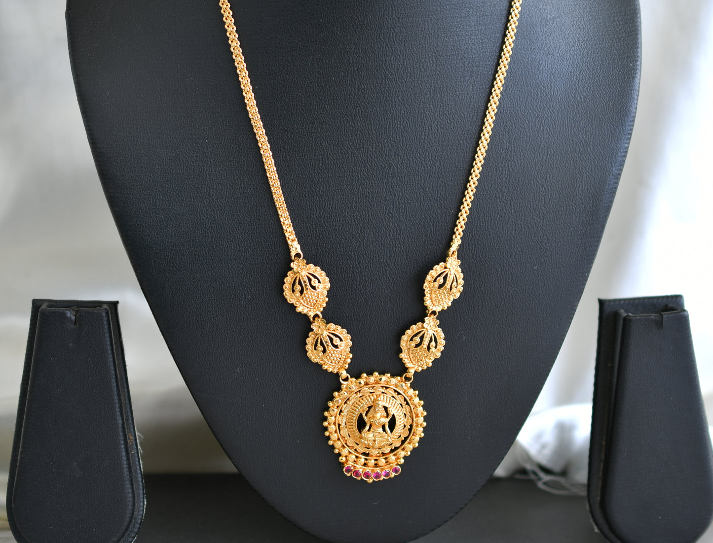 Gold tone Kerala style pink Lakshmi kodi necklace dj-43045