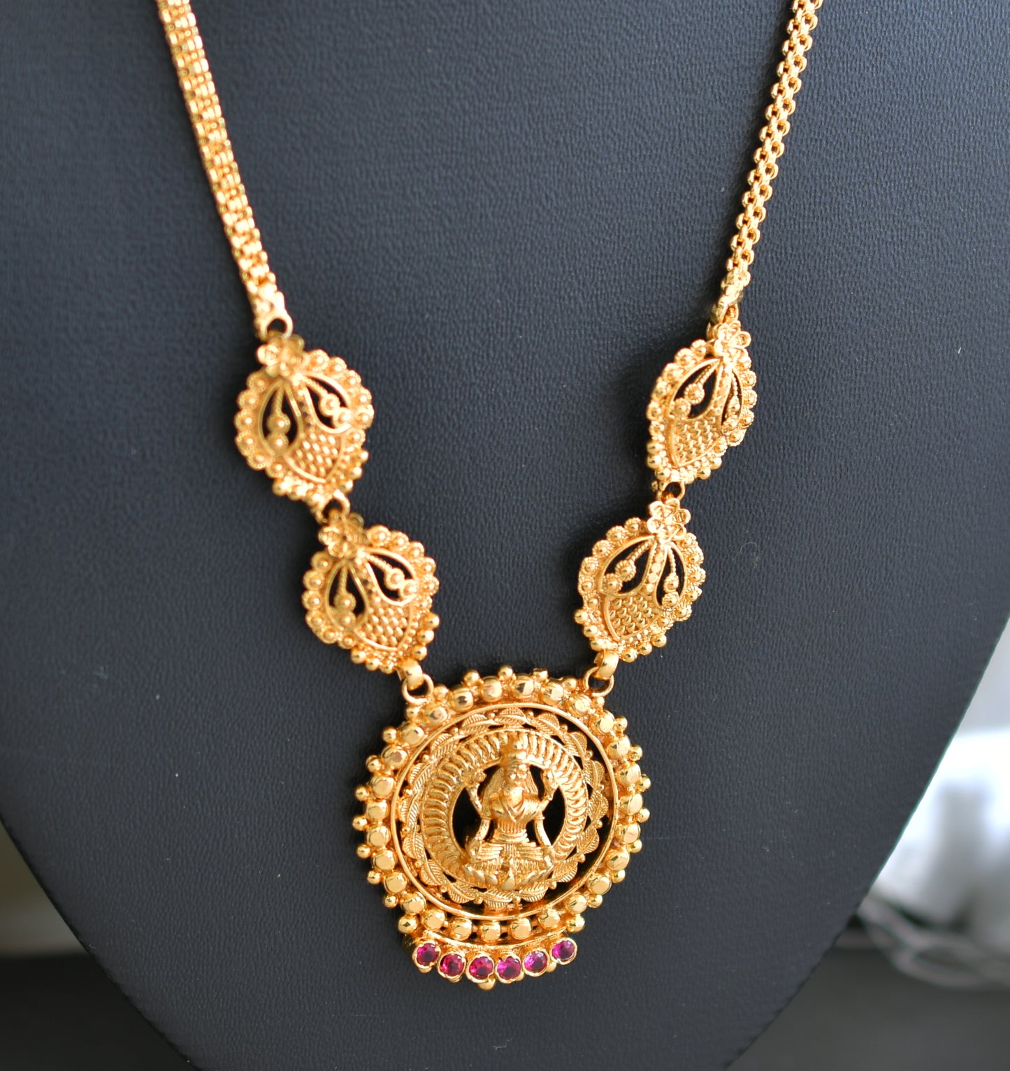 Gold tone Kerala style pink Lakshmi kodi necklace dj-43045