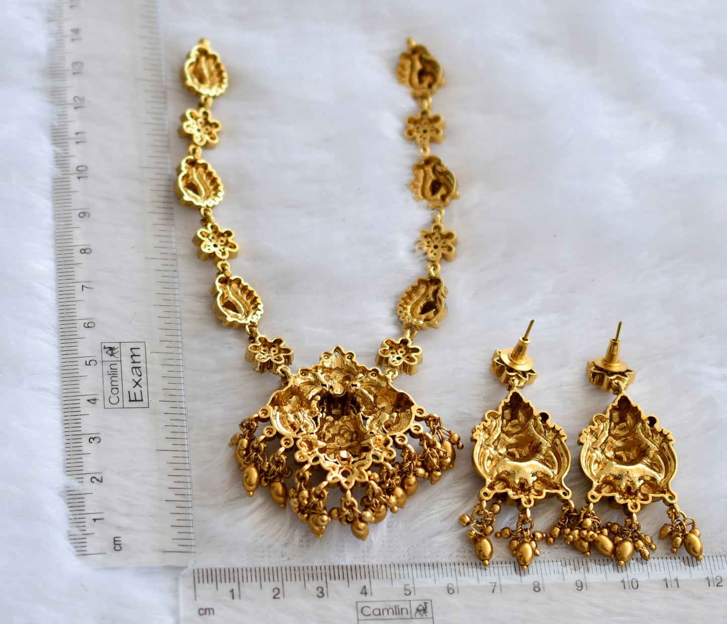 Antique gold tone kemp-green-white lakshmi peacock flower necklace set dj-46340