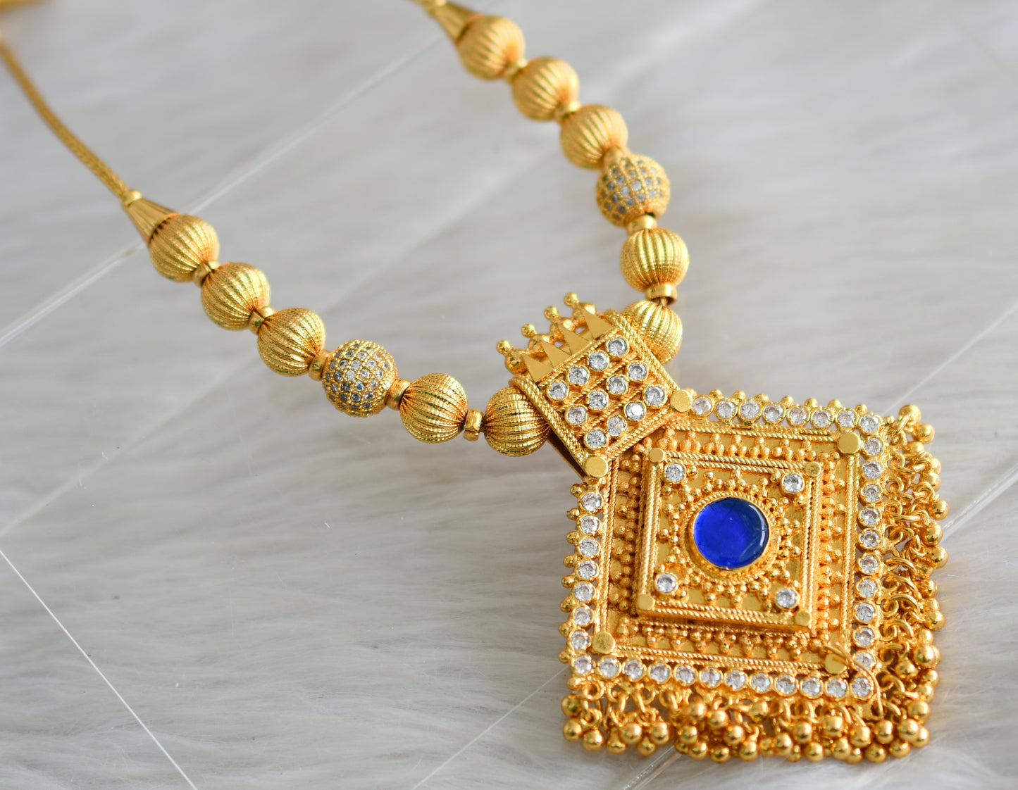 Gold tone Kerala style Blue stone kodi necklace dj-43050