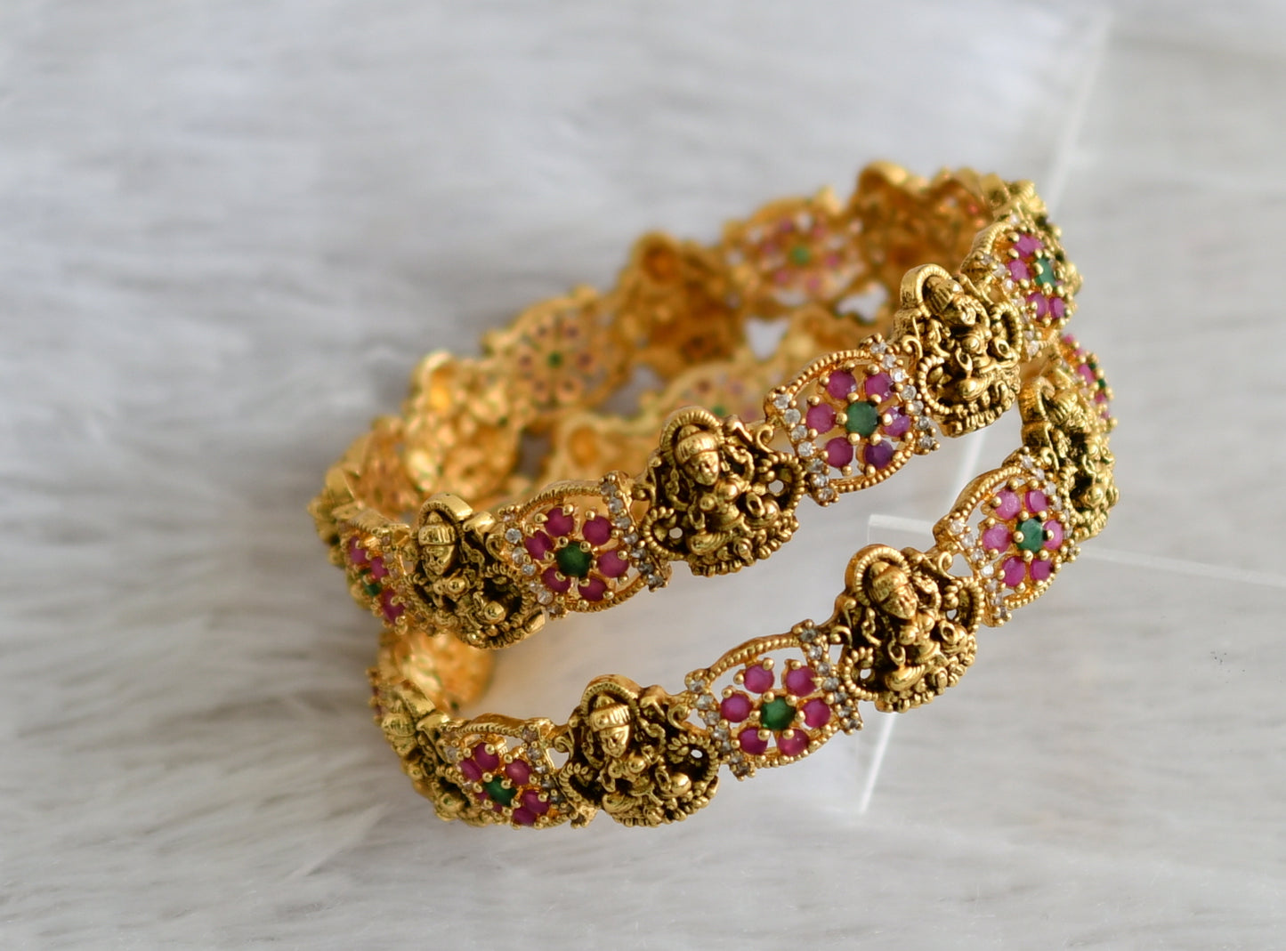 Antique gold tone ruby-green lakshmi flower bangles(2.8) dj-47961