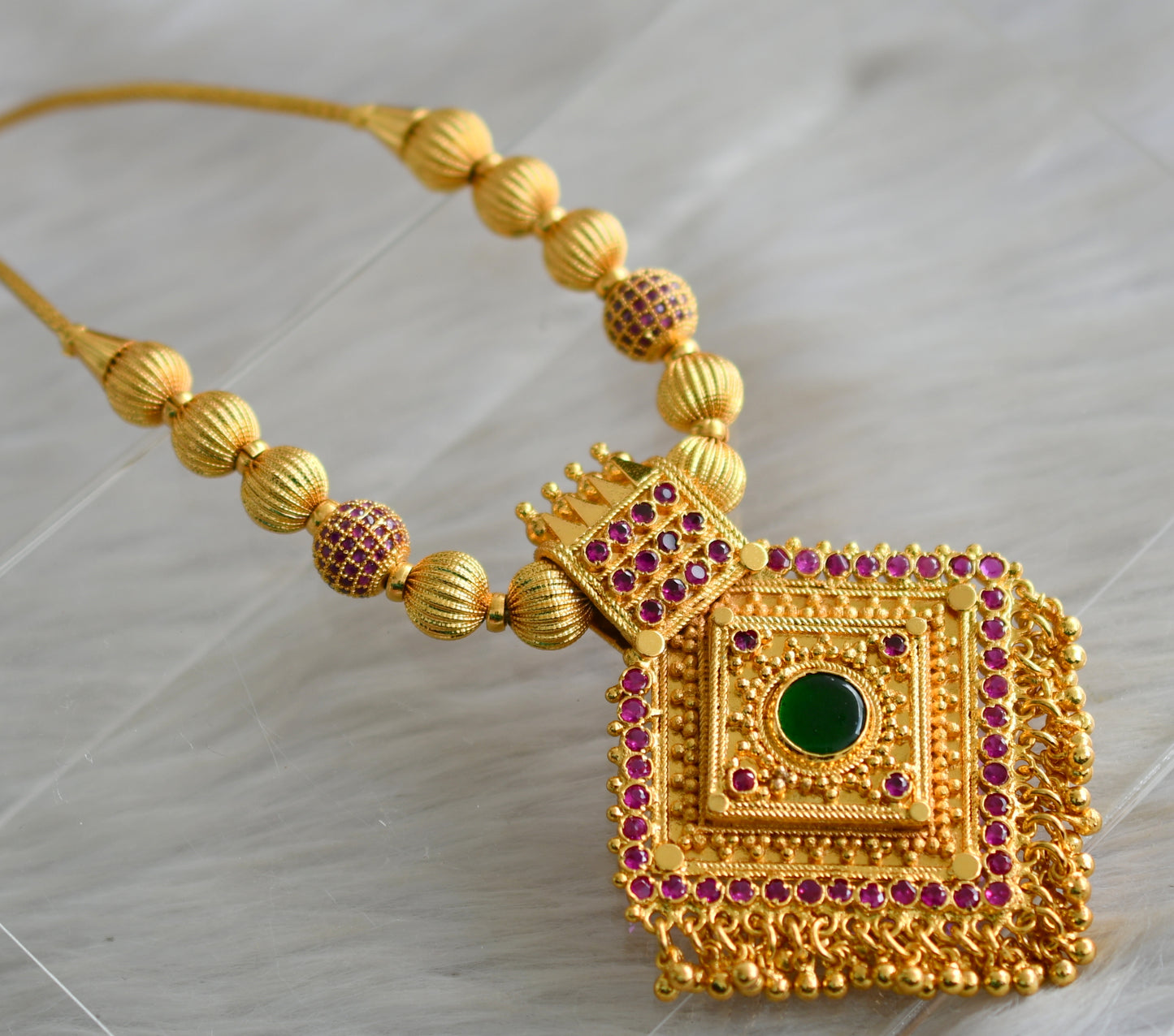 Gold tone Kerala style Pink-Green stone kodi necklace dj-43051