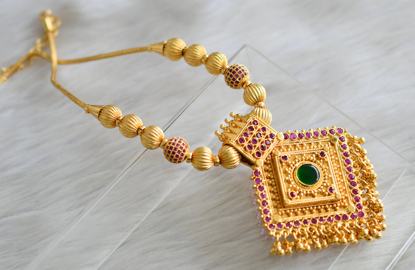 Gold tone Kerala style Pink-Green stone kodi necklace dj-43051