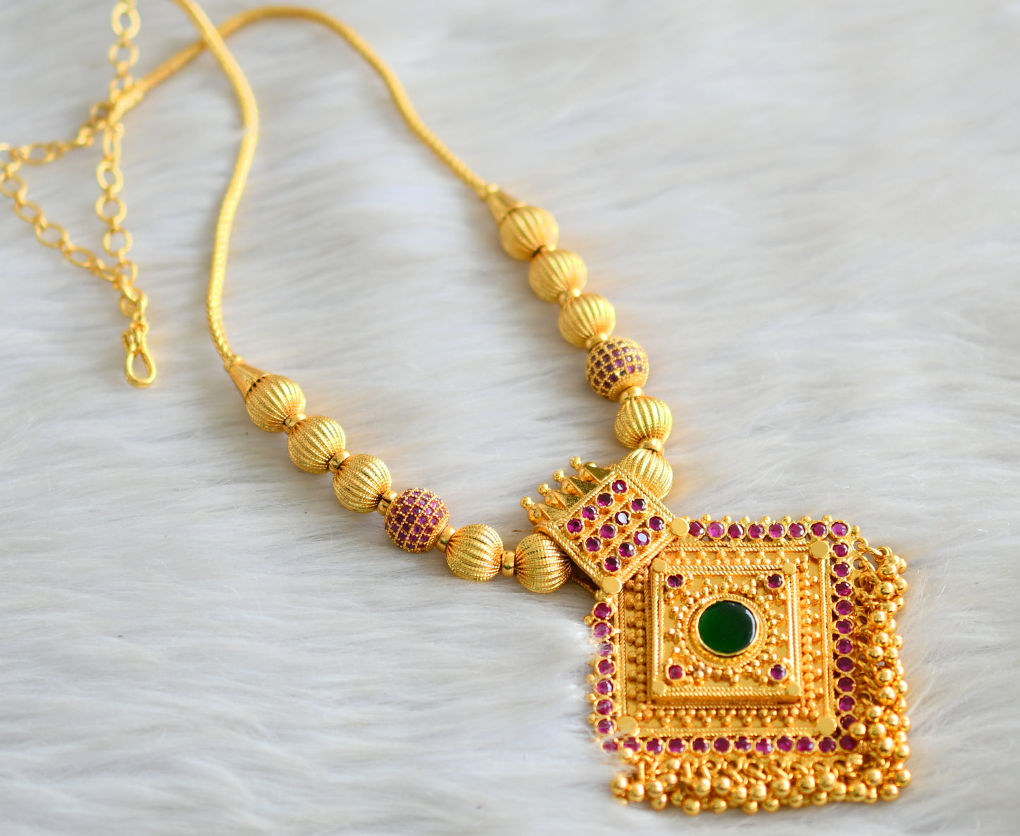 Gold tone Kerala style Pink-Green stone kodi necklace dj-43051