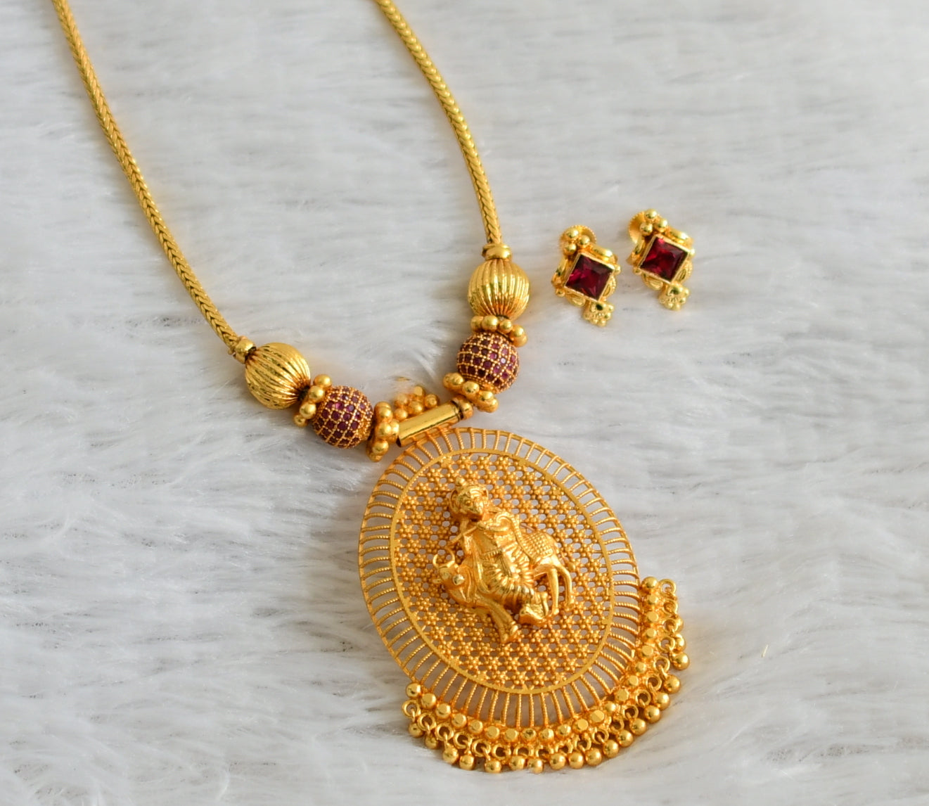 Gold tone ruby stone ball krishna kodi necklace set dj-47944