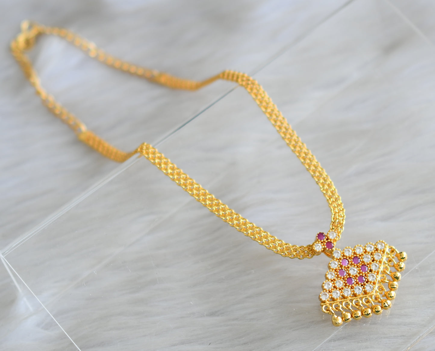 Gold tone white-pink pathakkam necklace dj-43055