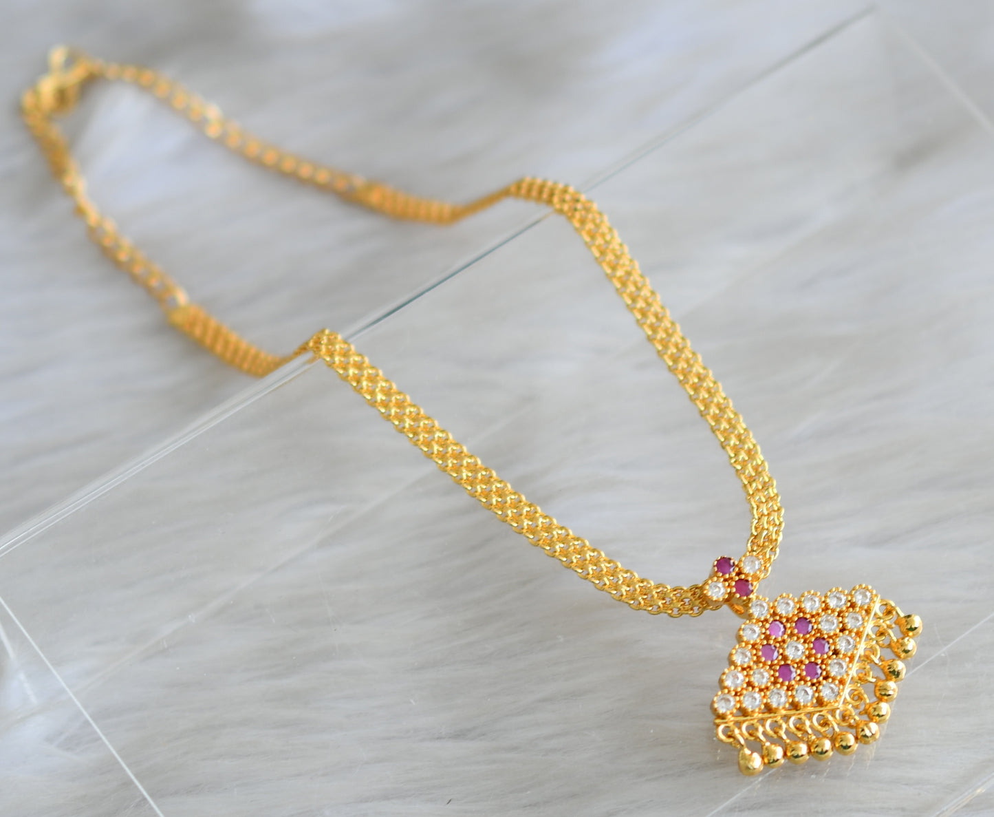 Gold tone white-pink pathakkam necklace dj-43055