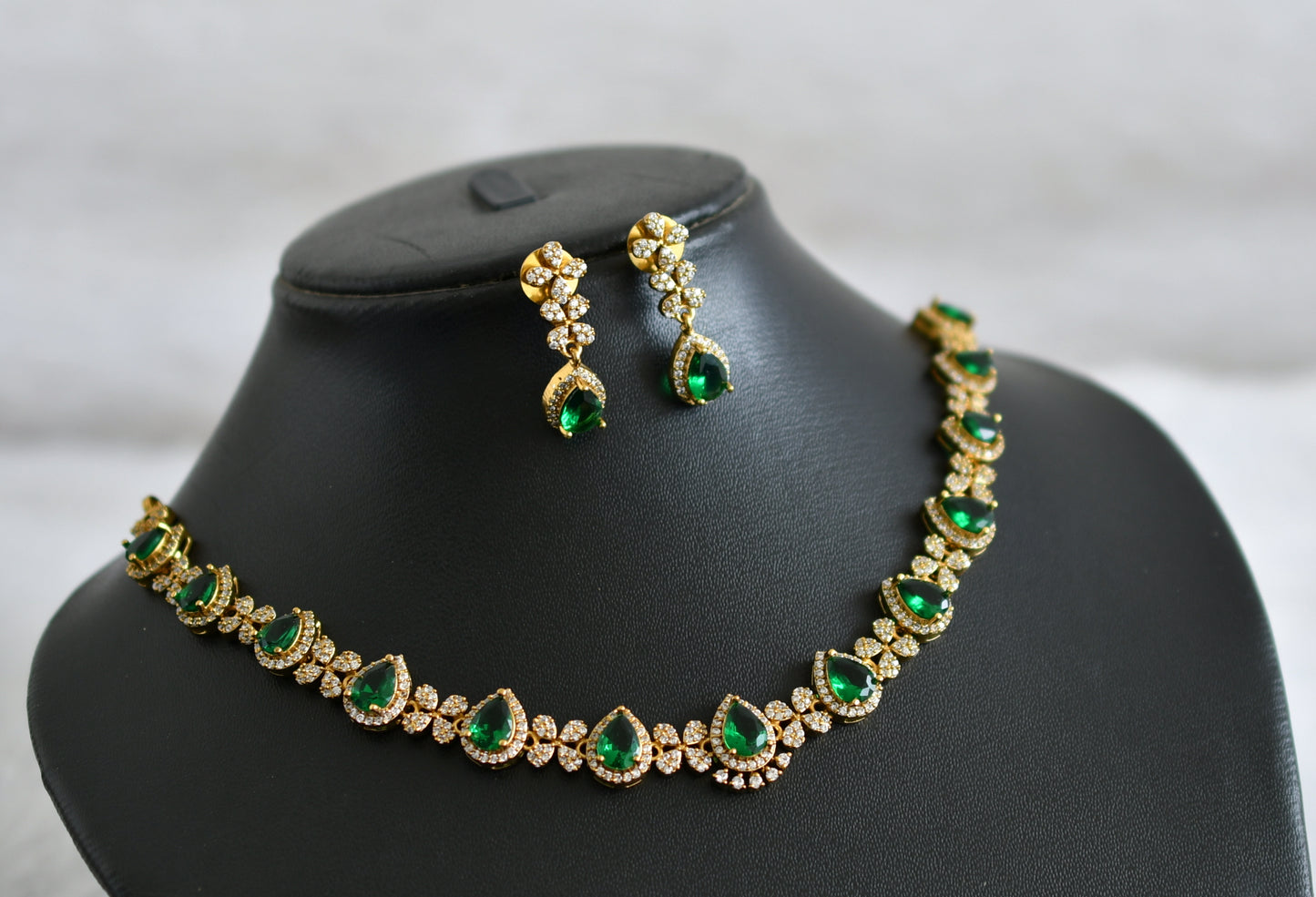 Matte finish cz green tilak stone necklace set dj-47972