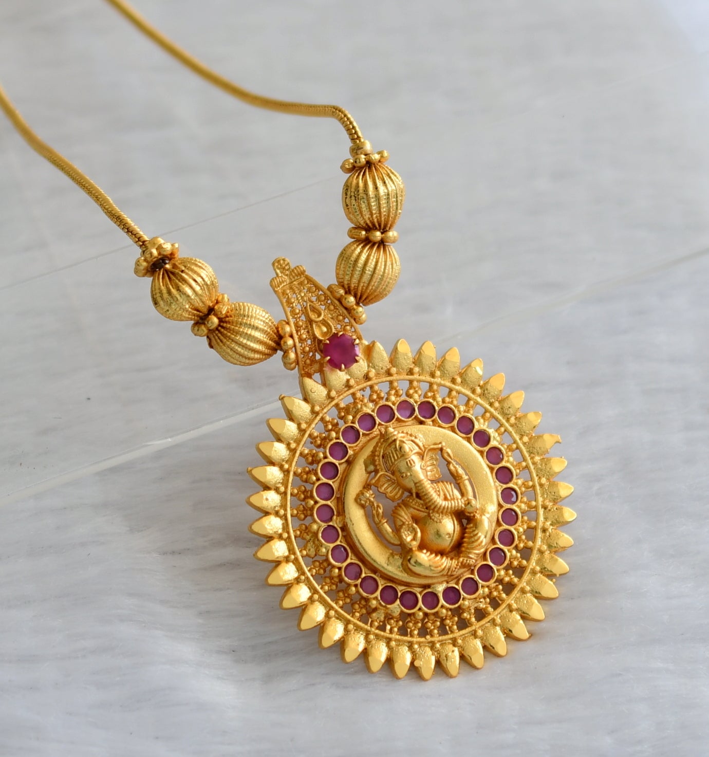 Gold tone ruby kerala style ganesha round kodi necklace dj-46360