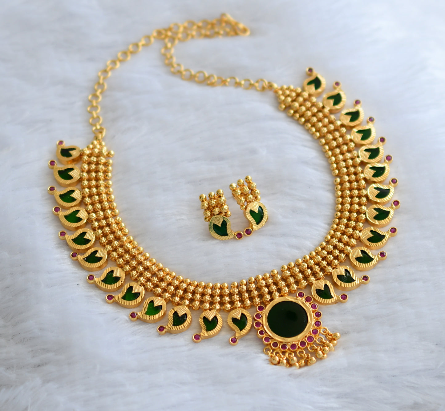 Gold tone ad pink-green kerala style mango necklace set dj-46369