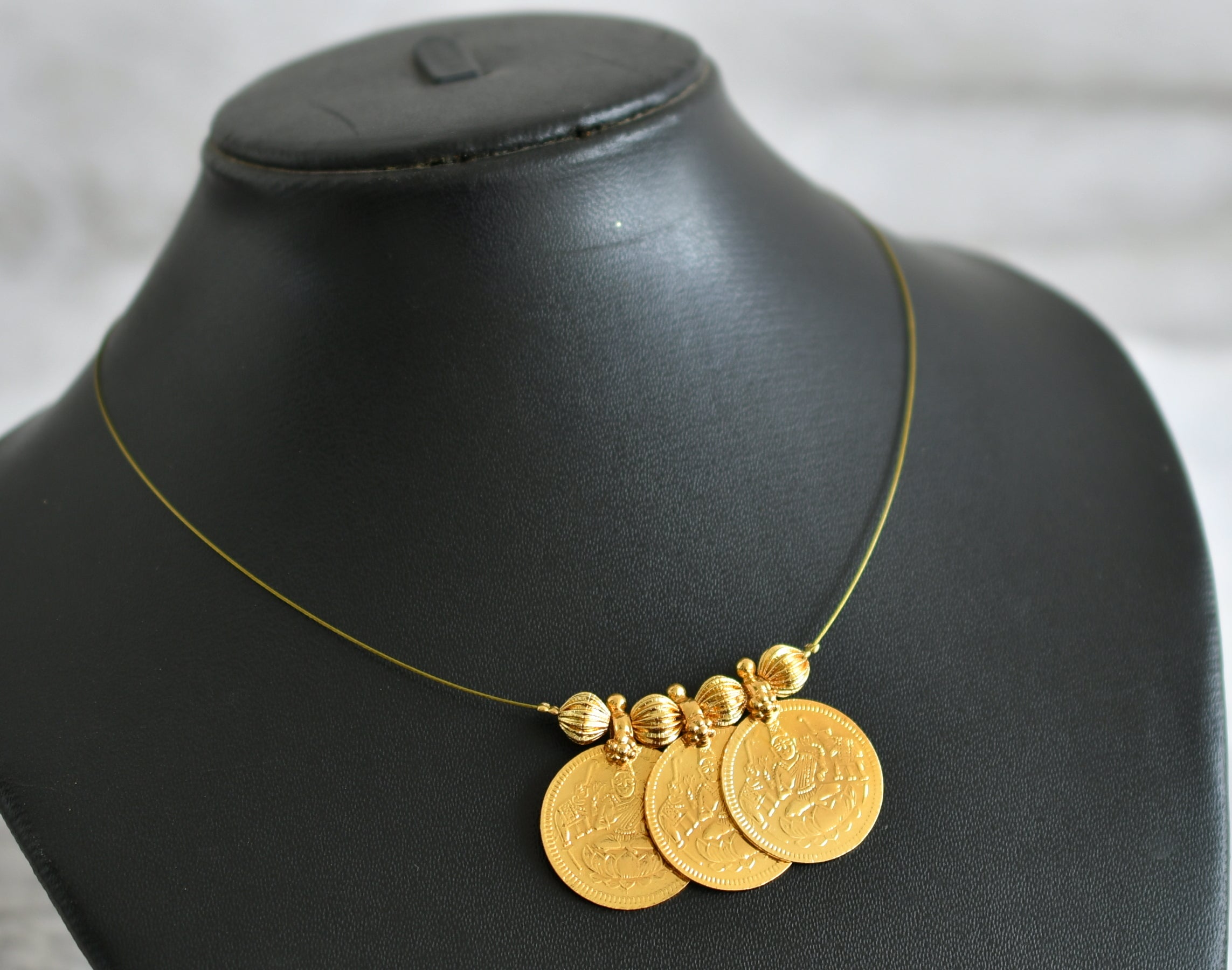 Gold tone lakshmi coin invisible necklace dj-47997 – dreamjwell
