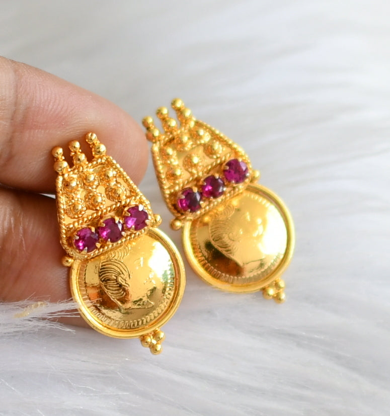 Gold tone pink stone head coin earrings dj-44607