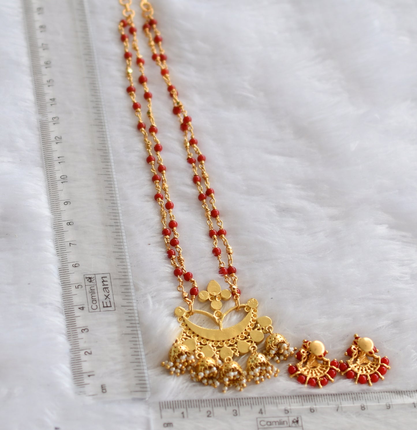 Gold tone coral white kundan jadau necklace set dj-46396