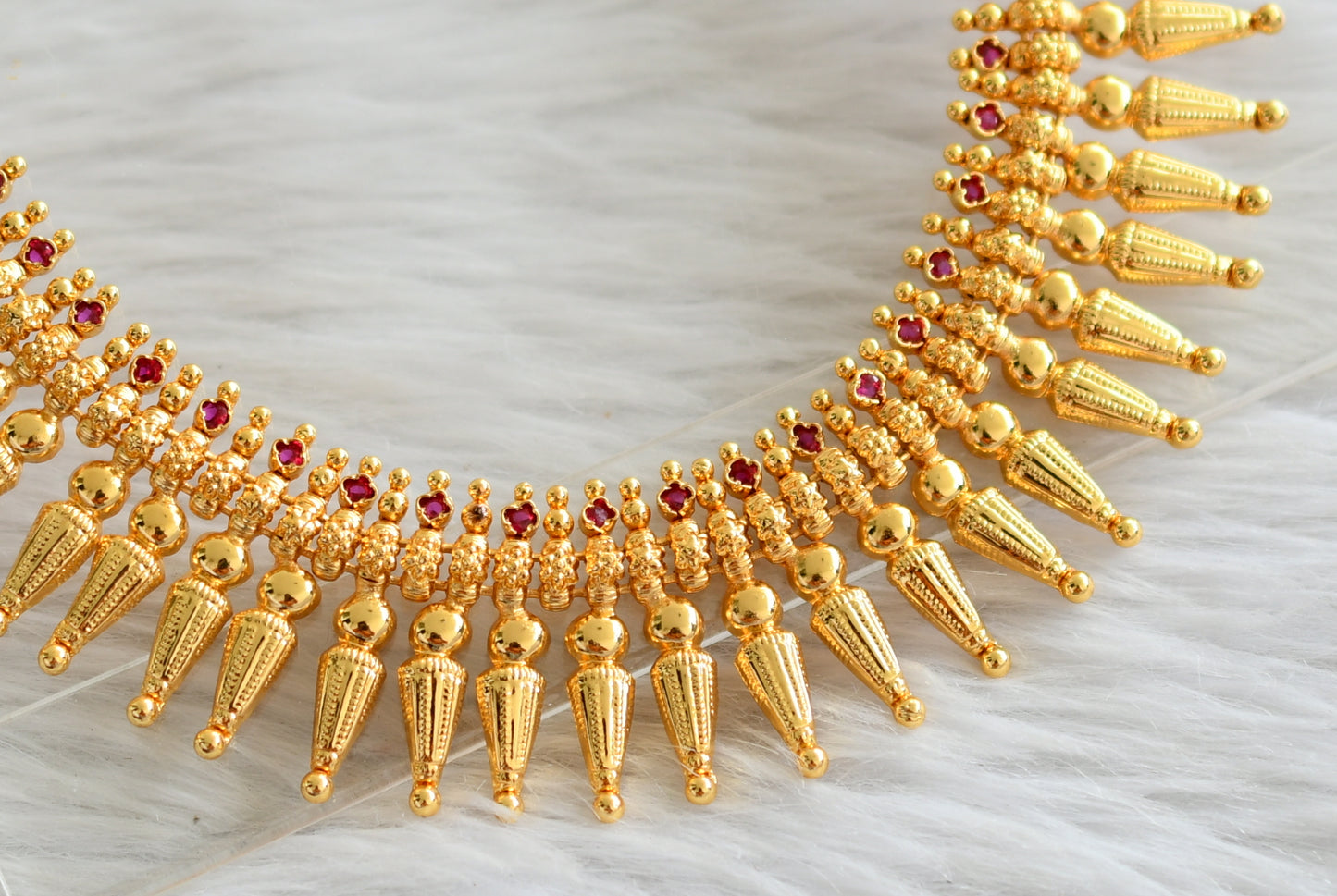 Gold tone pink stone kerala style necklace dj-44600