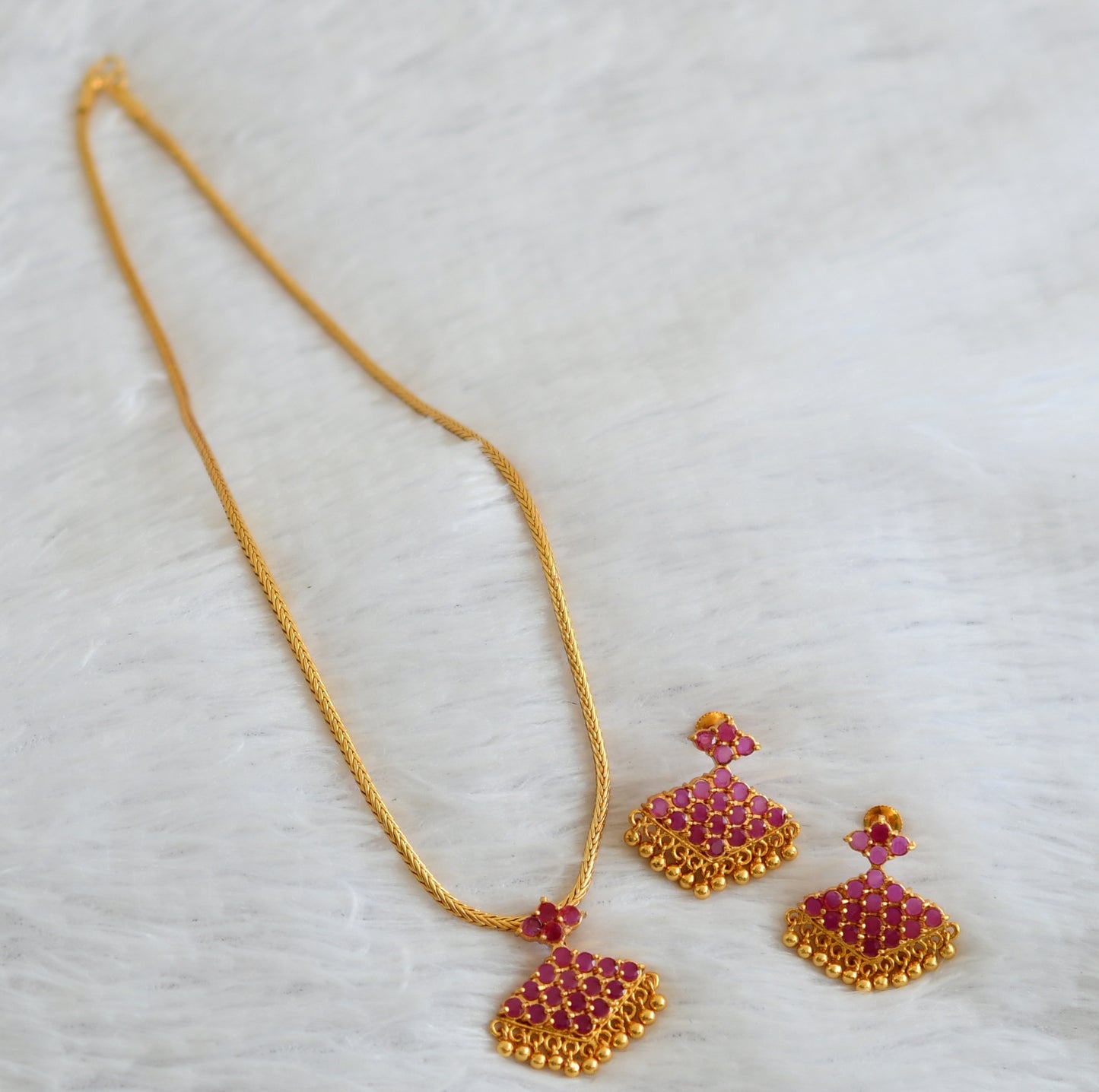 Gold tone kerala style 18 inches chain with ruby pathakkam pendant set dj-44924