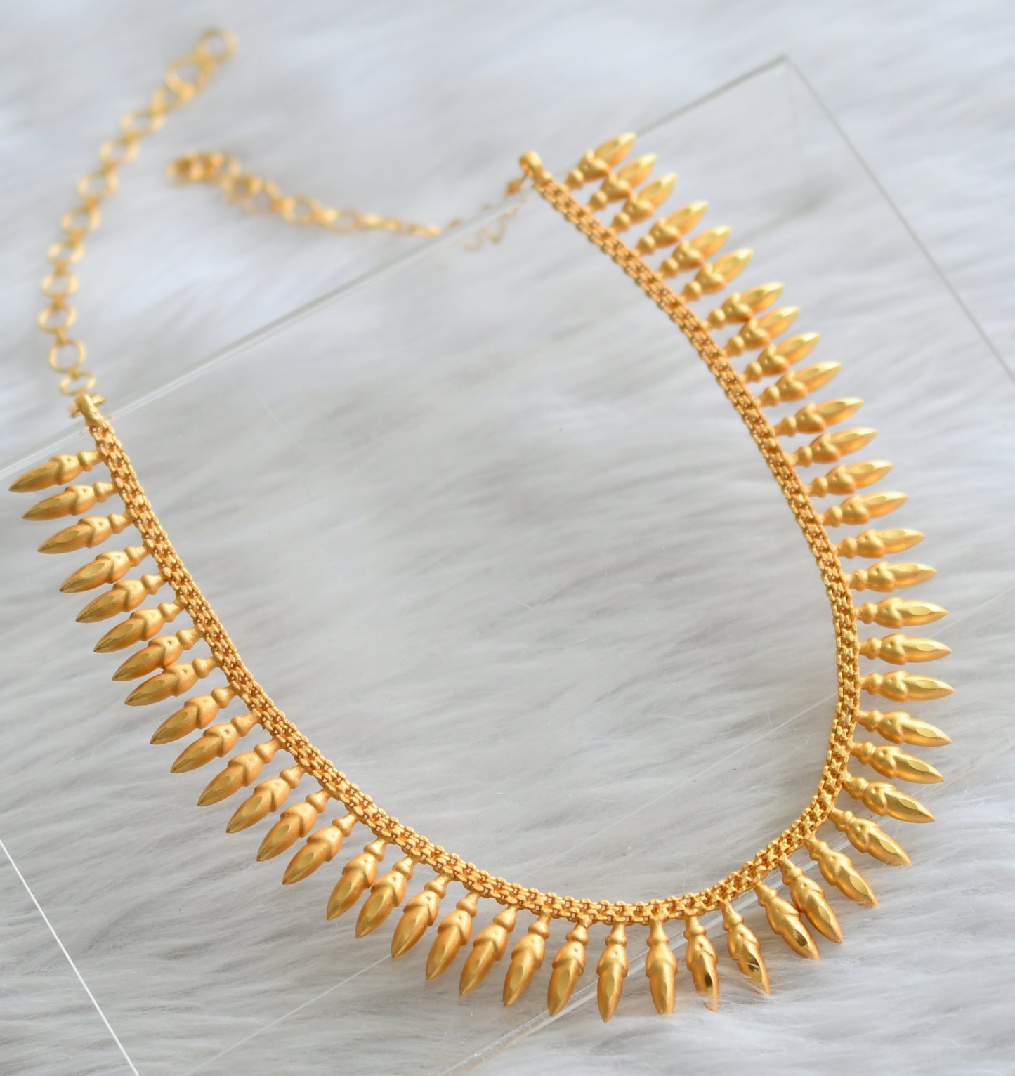 Matte gold tone pichi mottu kerala style necklace dj-44618