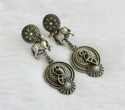 Silver tone black peacock-cow long earrings dj-46418