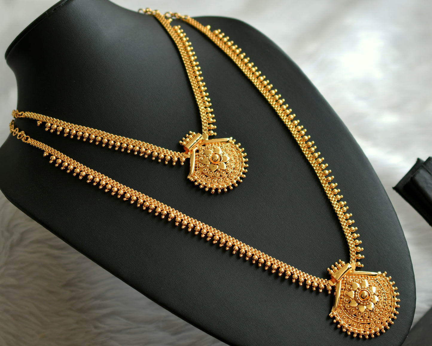 Gold tone flower necklace and haar combo set dj-31293