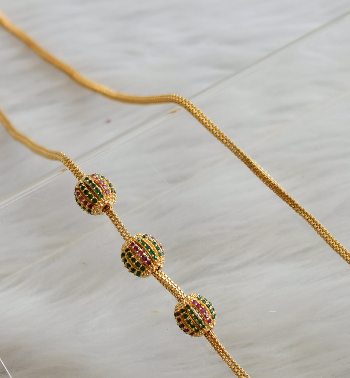 Gold tone 24 inches ruby-green ball mugappu chain dj-44638