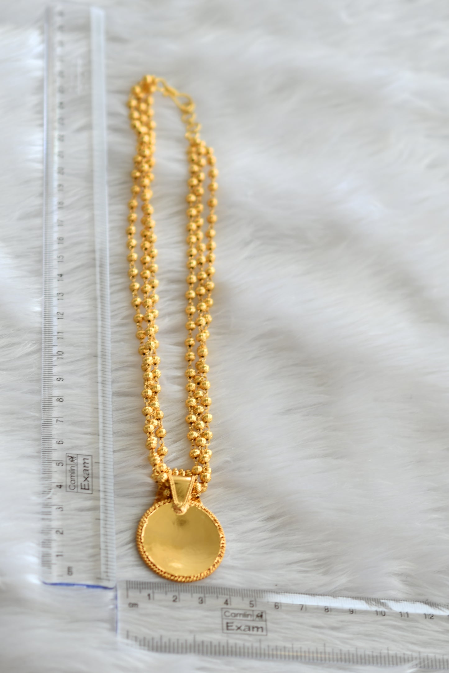Gold tone 18 inches chain with Kerala style rose pendant dj-43115