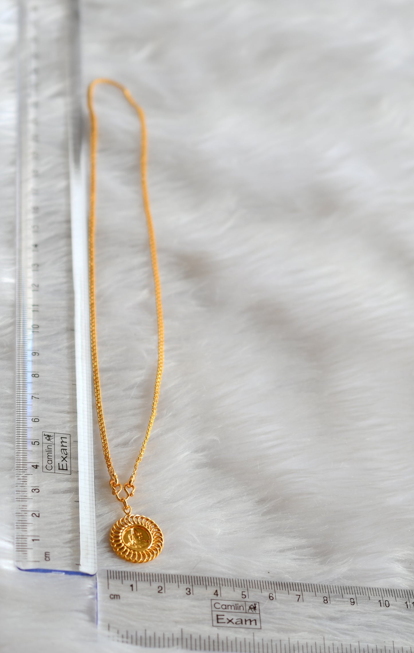 Gold tone 18 inches chain with Lakshmi pendant dj-43121