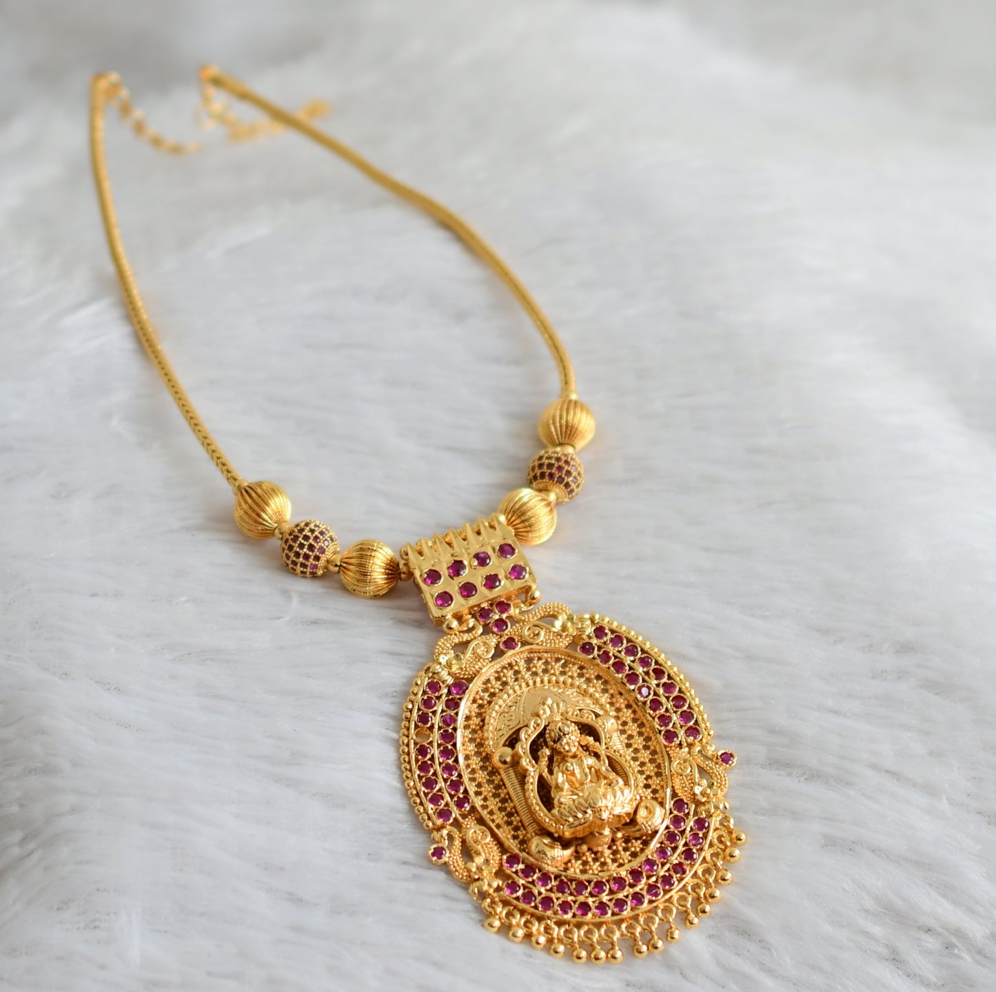 Gold tone ruby stone ball ad pink lakshmi kerala style kodi necklace dj-48020