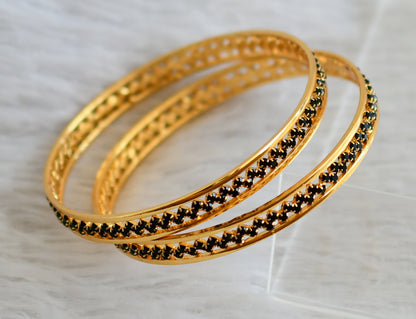 Gold tone black stone bangles(2.6) dj-48052