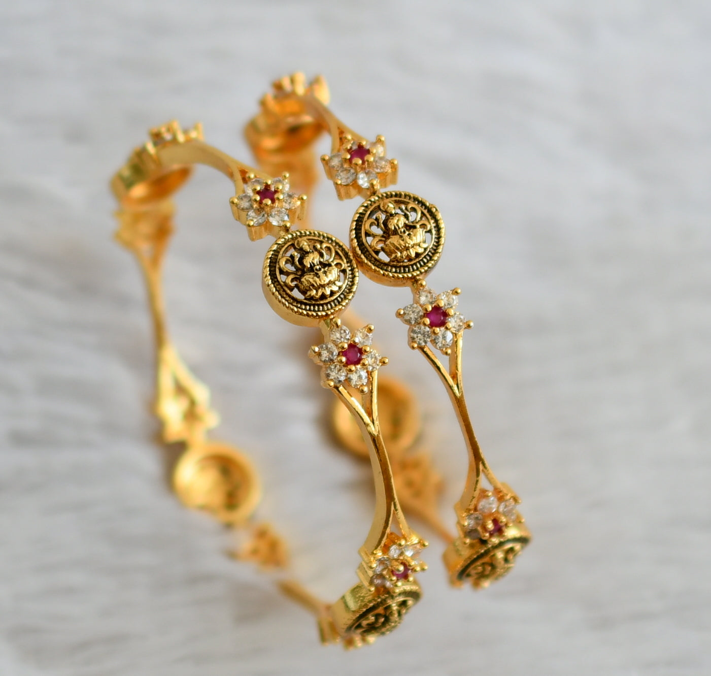 Antique Gold tone ruby-white flower lakshmi bangles(2.4) dj-48054