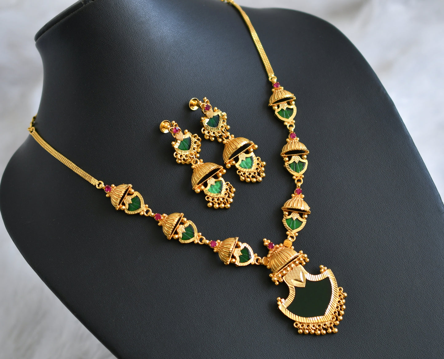 Gold tone pink-green palakka kerala style necklace set dj-48059