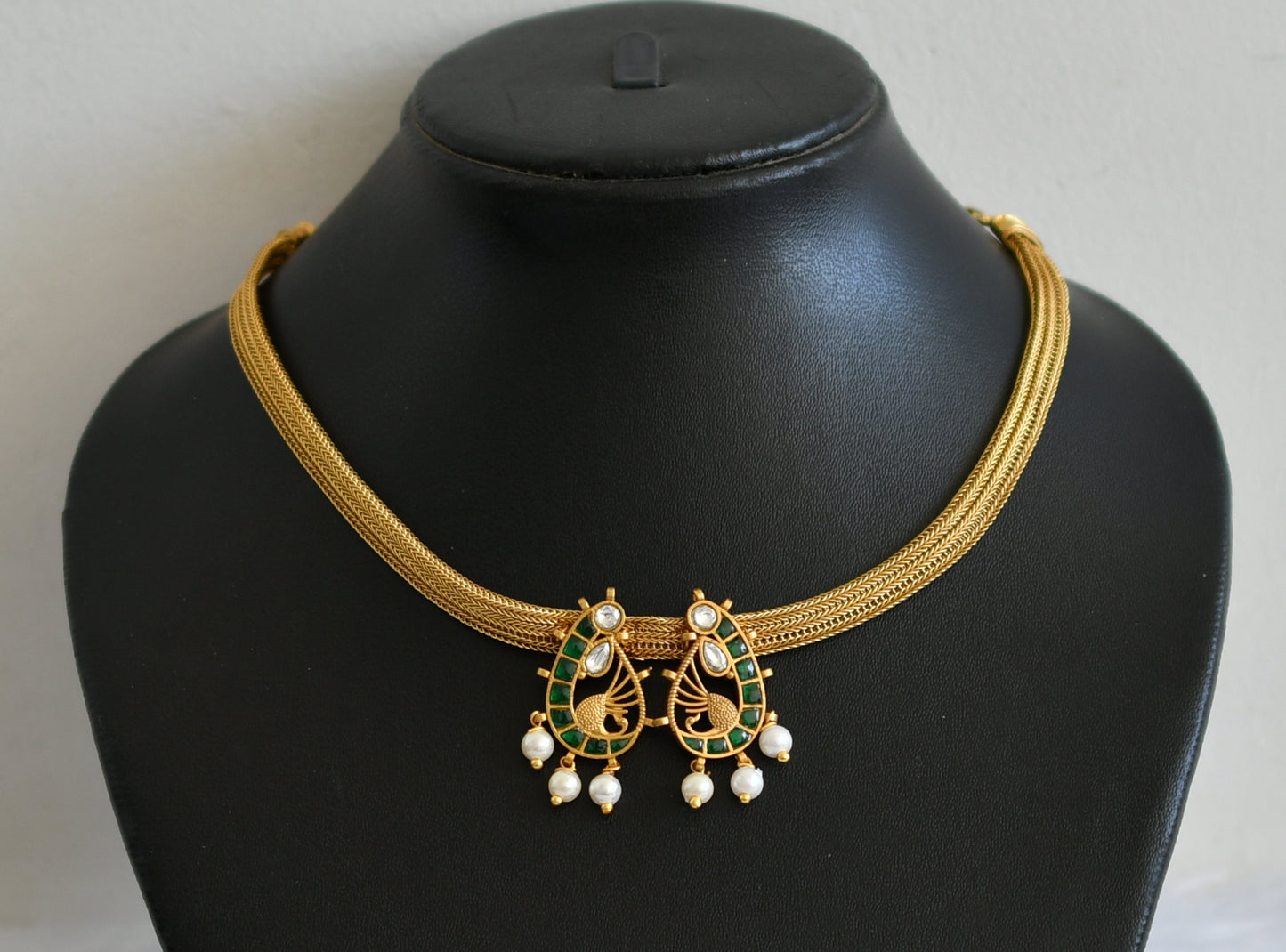 Matte finish green-white kundan jadau peacock necklace dj-50109