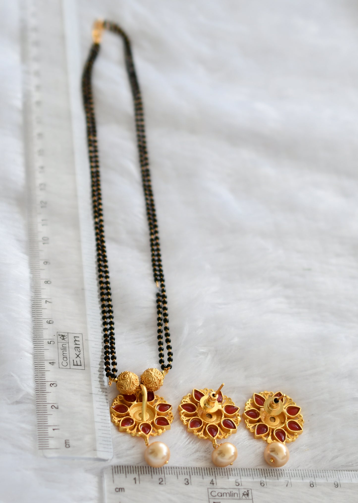 Matte finish orange-white flower mangalsutra set dj-46507