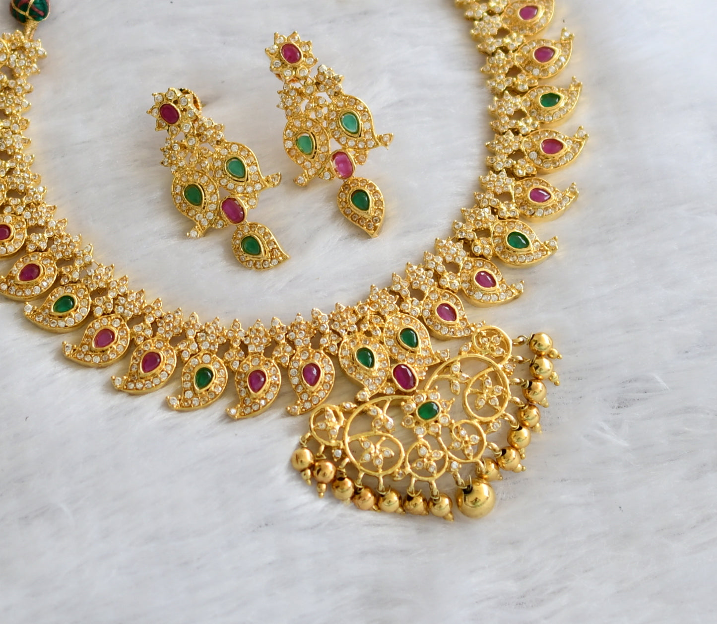 Gold tone ad white-ruby-green mango necklace set dj-46493