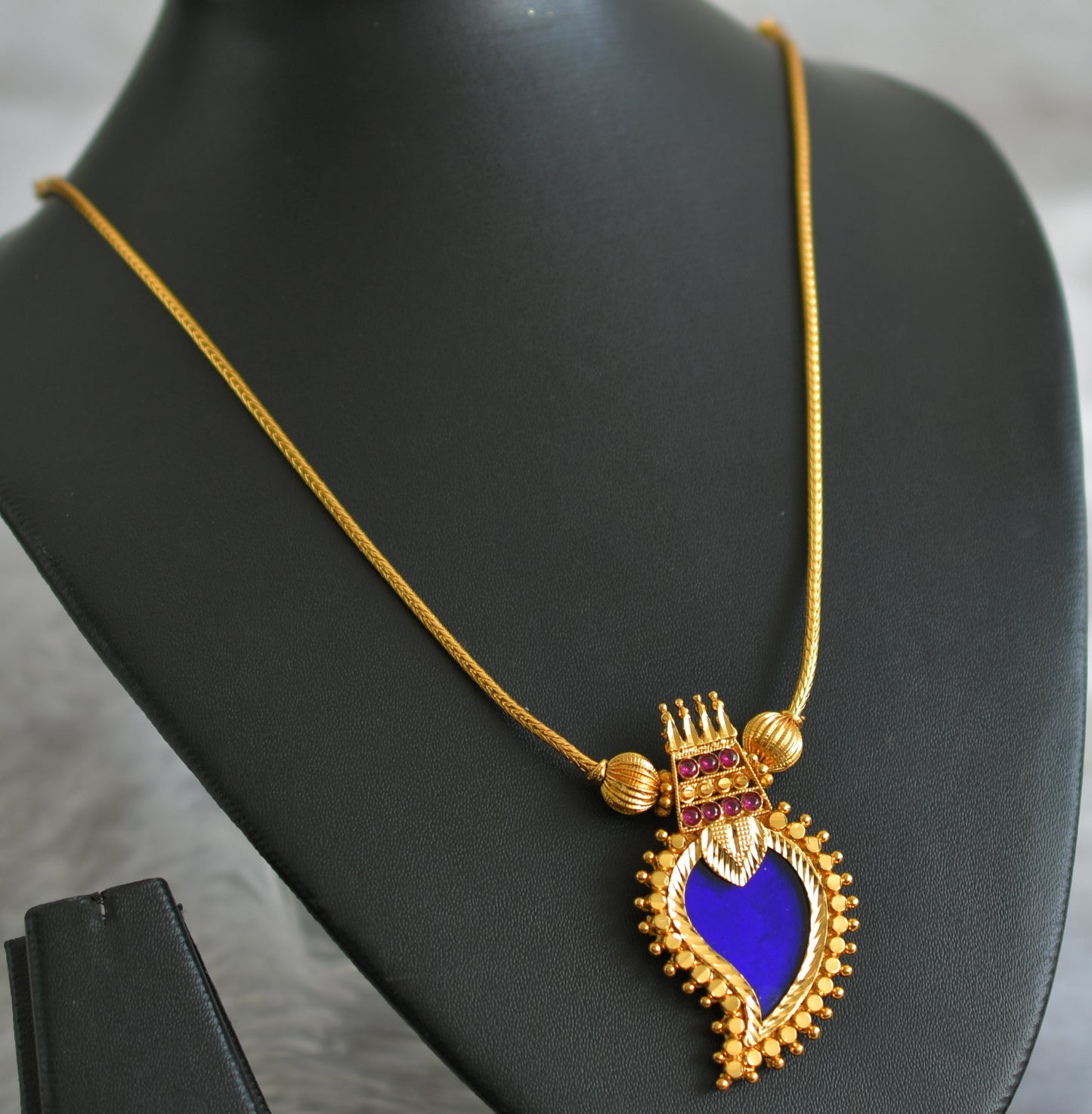 Gold tone pink-blue kerala style mango kodi necklace dj-48082