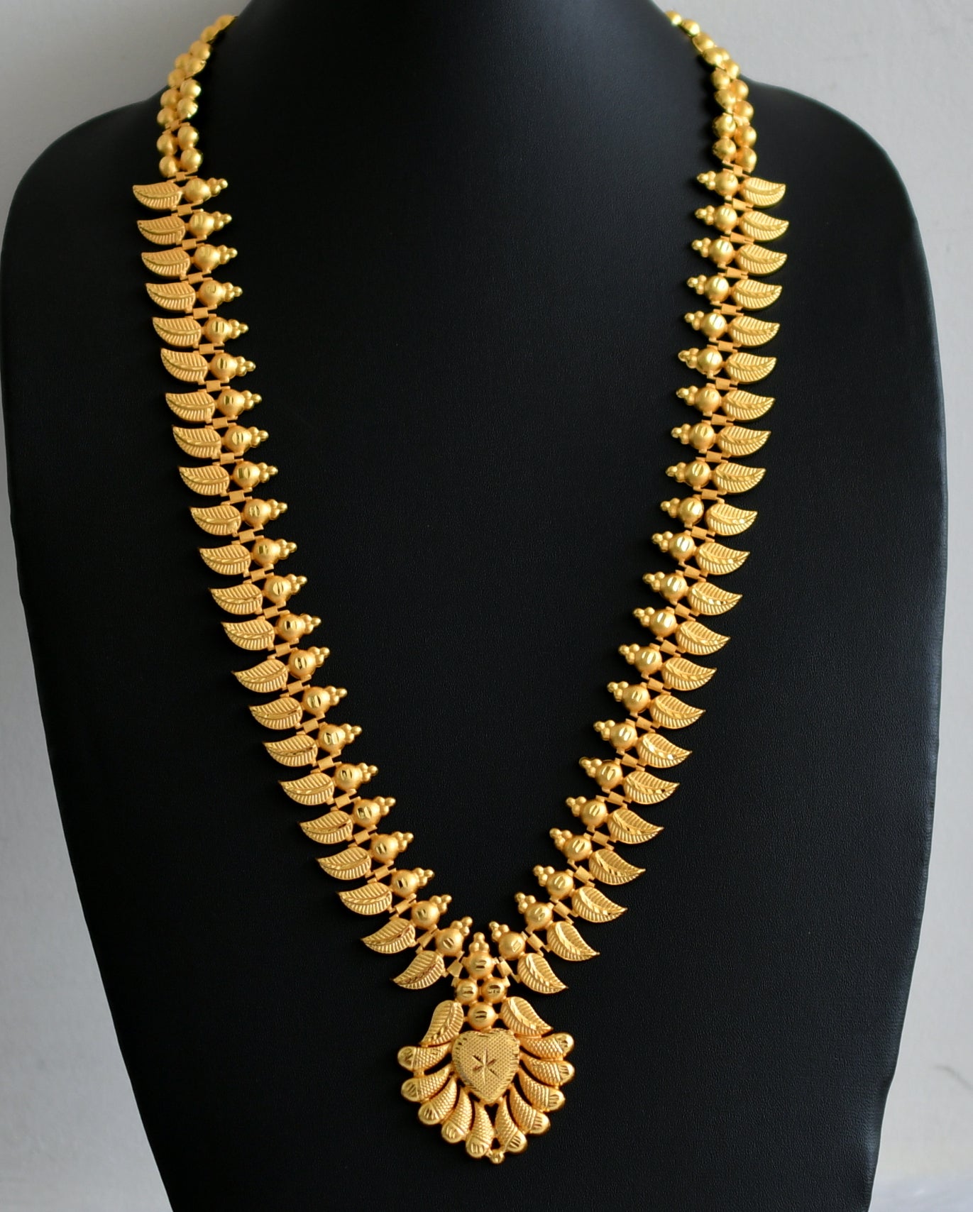 Matte gold tone kerala style mango haar dj-48099 – dreamjwell