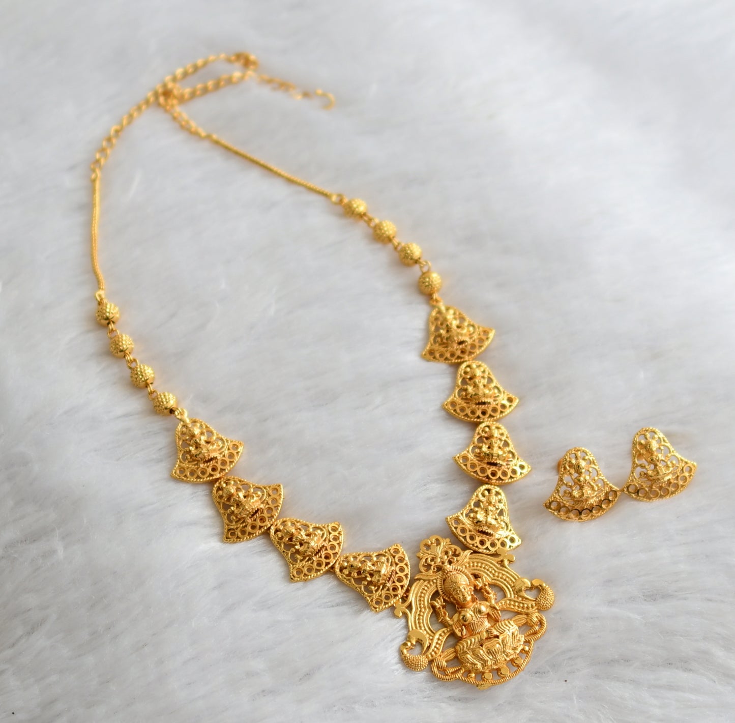 Gold tone kerala style lakshmi peacock necklace set dj-46531